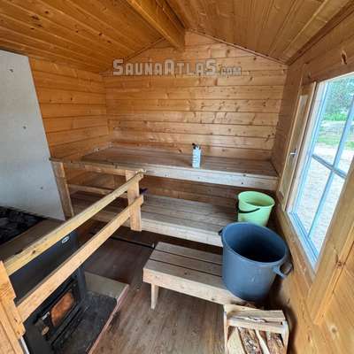 Hutikan rannan sauna
