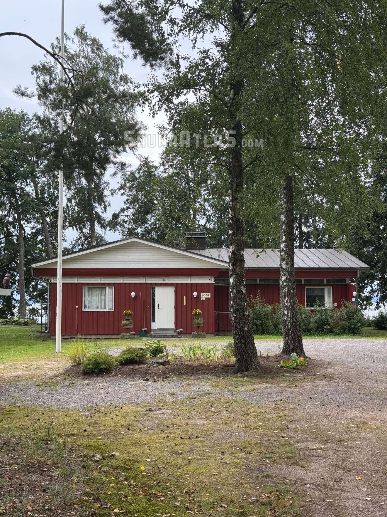 Arena Sauna and Fireplace Cabin