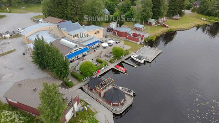 Strandis Smokehouse Village