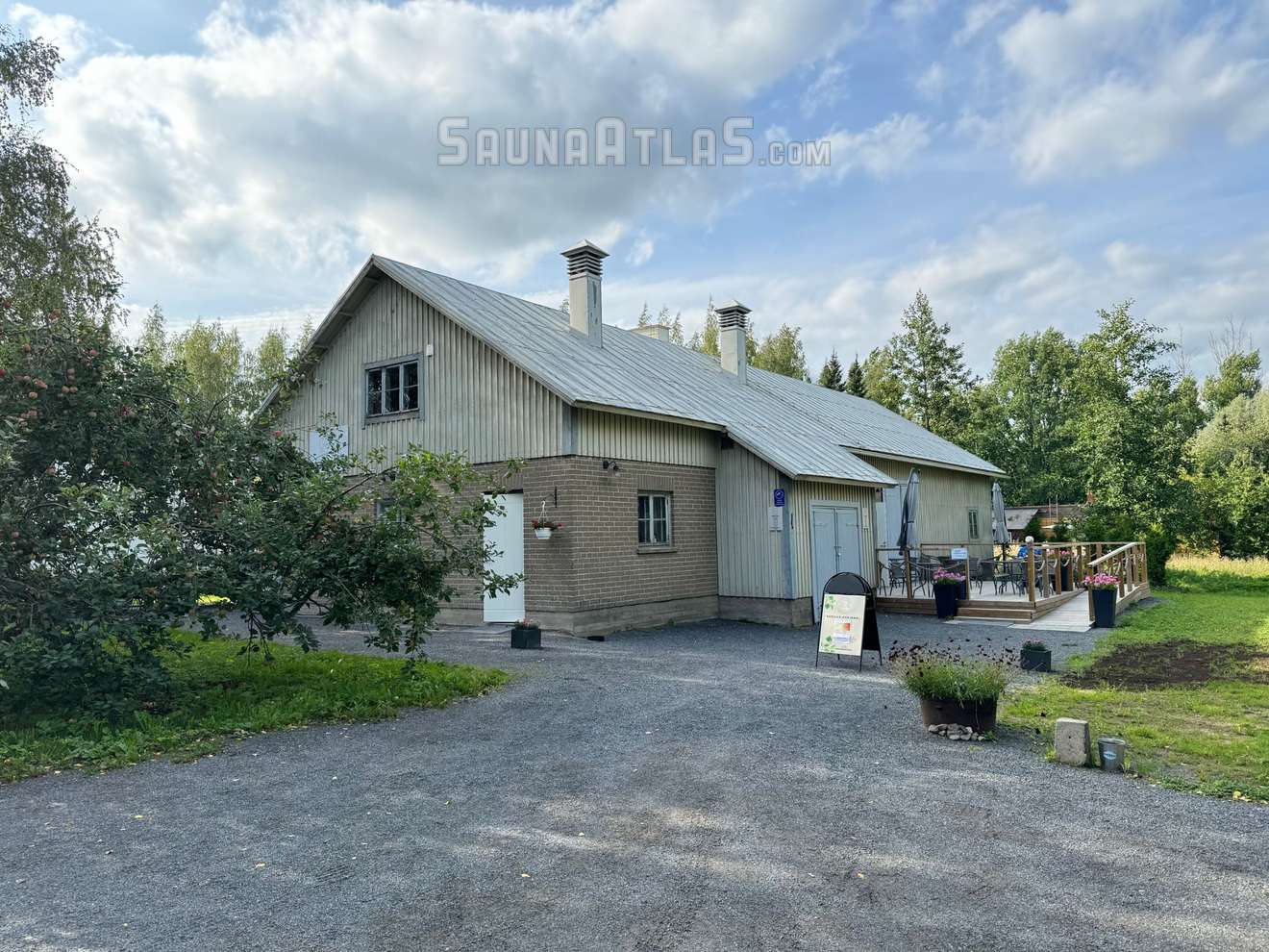 Haihu, Haihunkosken kahvila & sauna