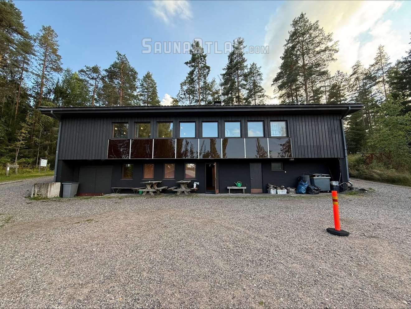 Riutta Outdoor Lodge