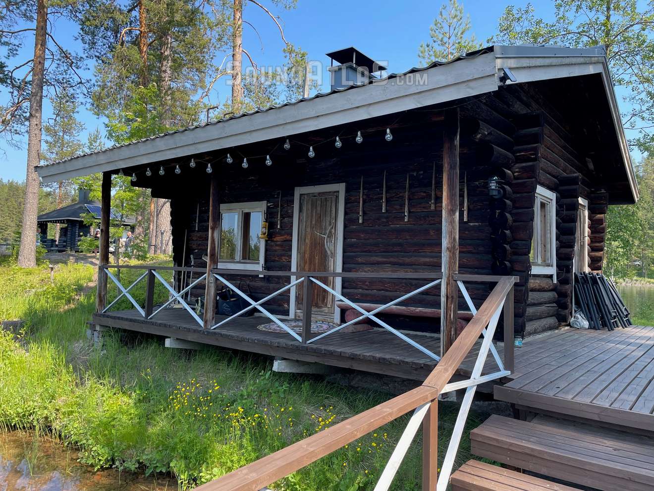 Suuri-Valkiajärven mökin rantasauna