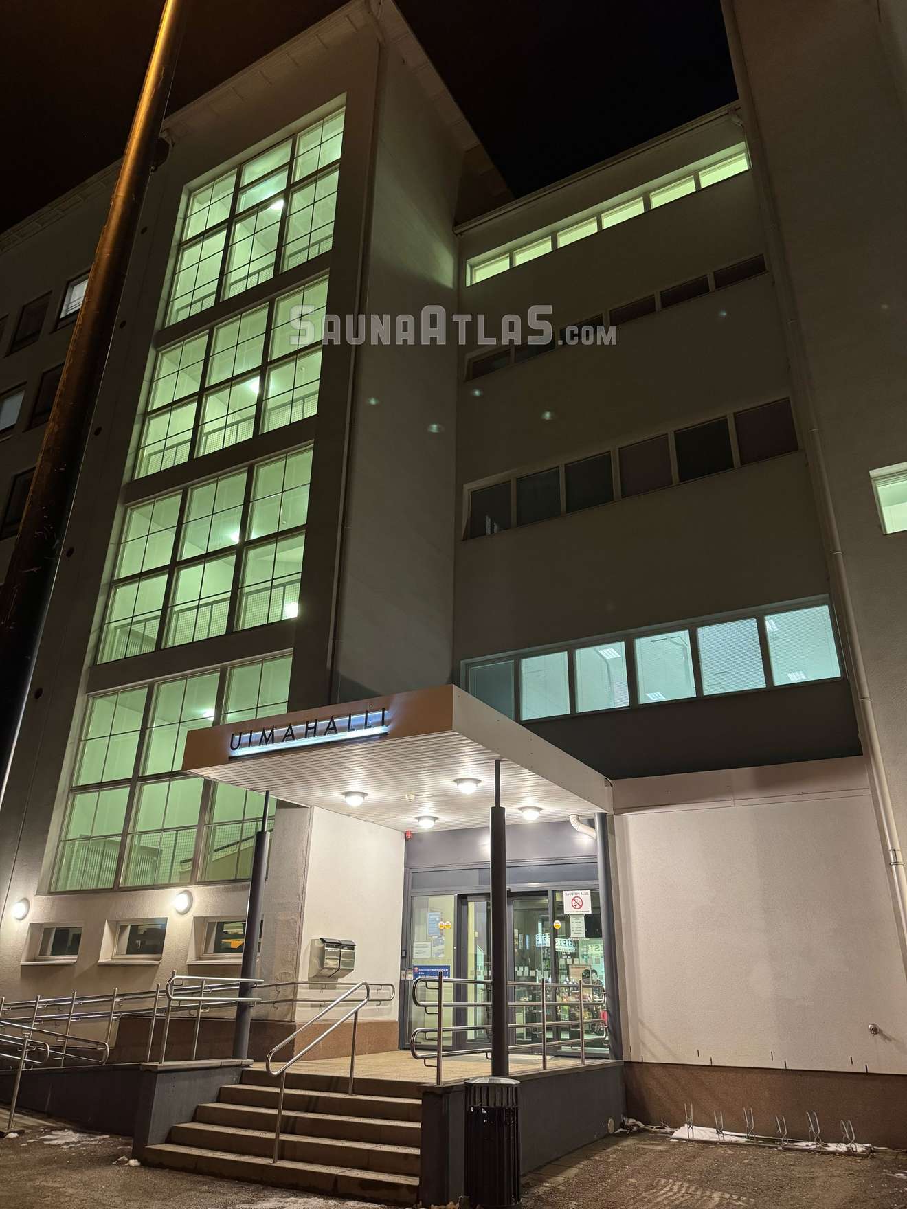 Linnoitus Swimming Hall