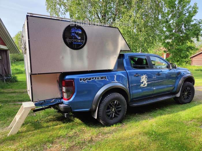 Raptor sauna
