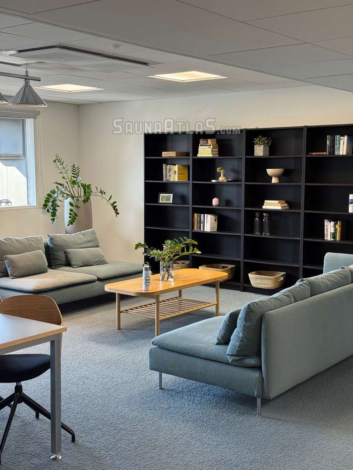 Village Works Bay Lounge